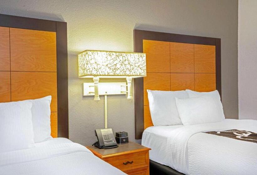 Quarto Estandar 2 Camas Casal, La Quinta By Wyndham Houston West Park 10