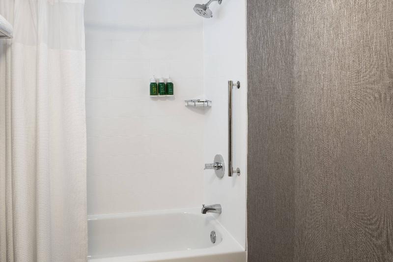 اتاق استاندارد, Lincoln Hotel Monterey Park Los Angeles