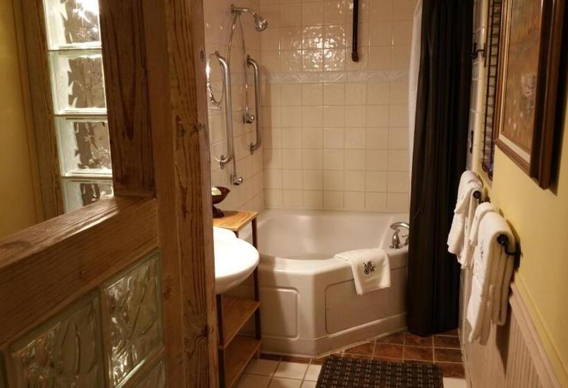 스탠다드 룸 킹사이즈 침대, Lodge At Sedona