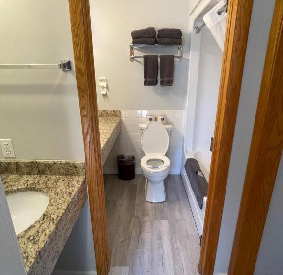 Номер Deluxe Кровать Кинг, Lake Bluff Inn And Suites