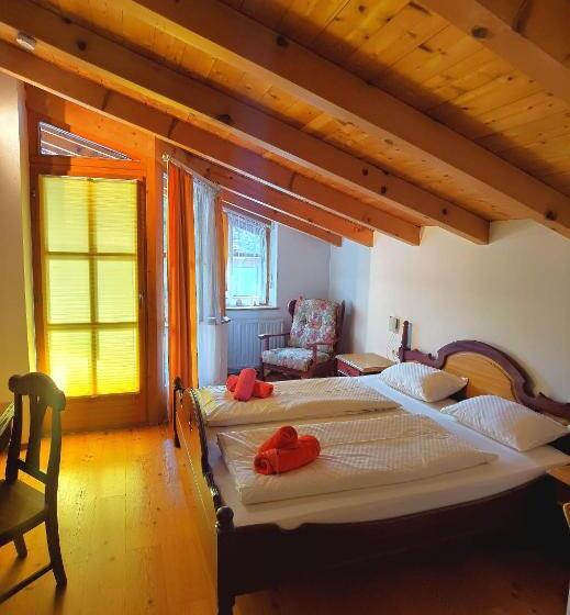 Номер Стандарт с Балконом, Landhaus Zell Am See