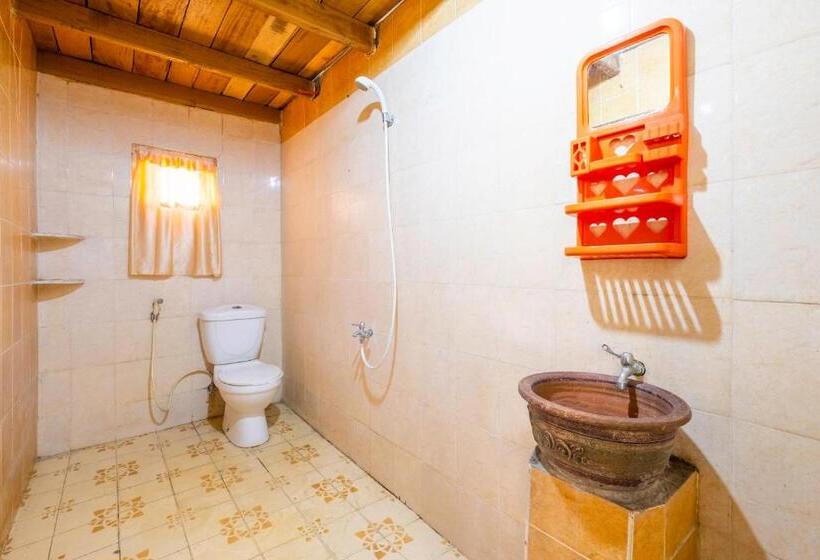 Семейный Номер, Oyo 2278 Cikidang Hunting Resort