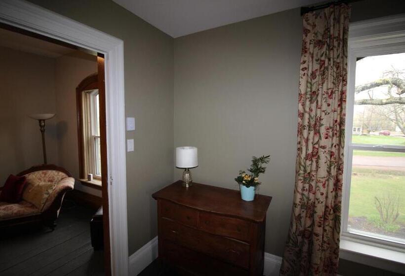 高级套房, Maplehurst Manor Bed And Breakfast