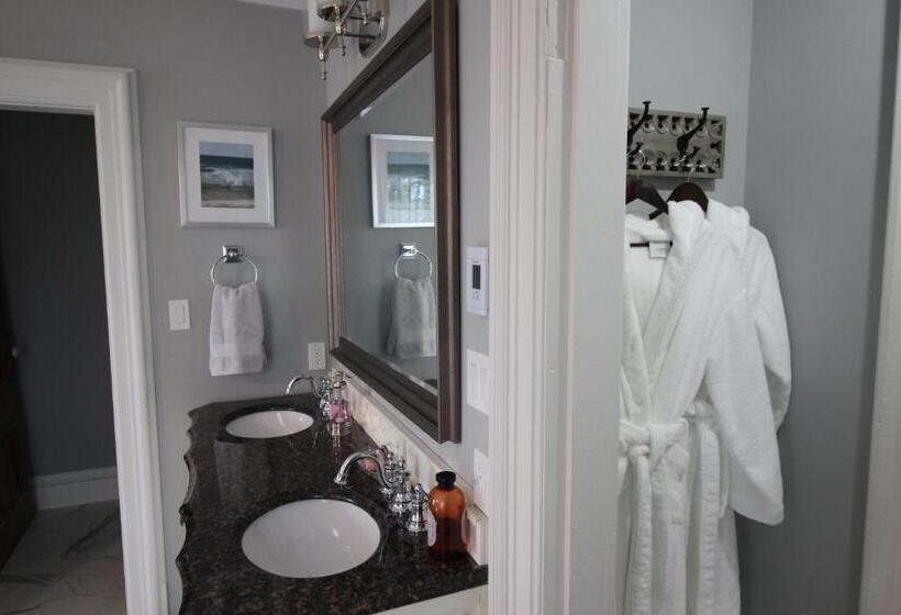 디럭스 스위트, Maplehurst Manor Bed And Breakfast