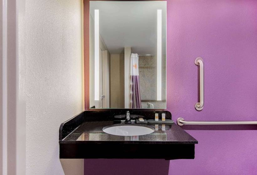 디럭스 룸, La Quinta Inn By Wyndham West Long Branch