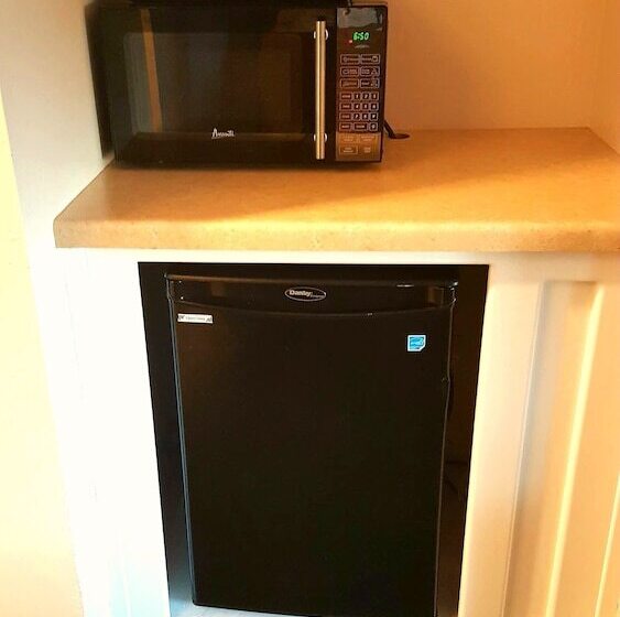 Номер Deluxe, The Monterey