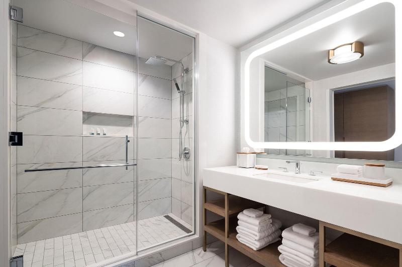 اتاق استاندارد با چشم‌انداز پارک, The Westin Anaheim Resort