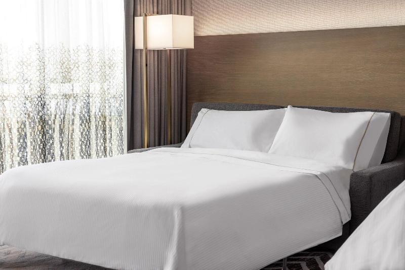 اتاق استاندارد با چشم‌انداز پارک, The Westin Anaheim Resort