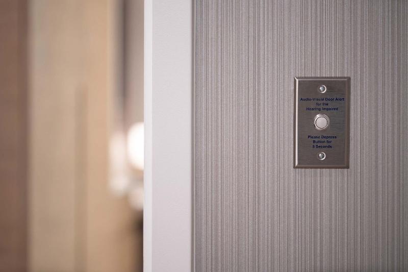 سوییت, The Westin Anaheim Resort
