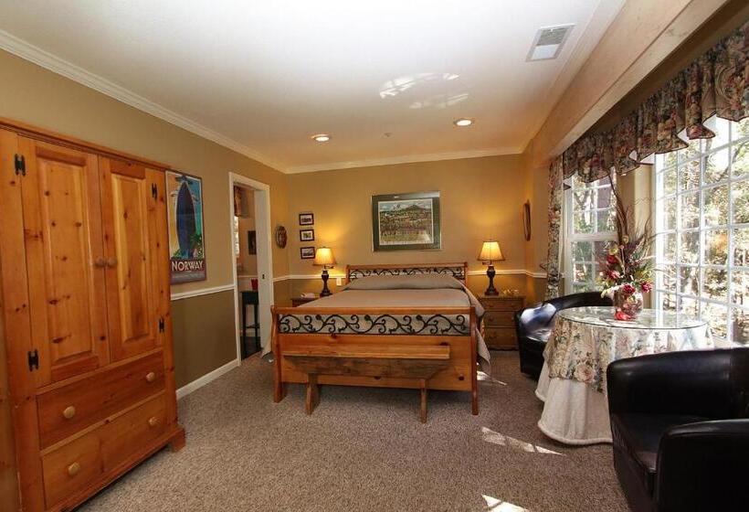 디럭스 룸, Mccaffrey House Bed And Breakfast Inn