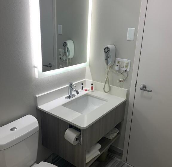 اتاق استاندارد, Microtel Inn By Wyndham Charlotte Airport