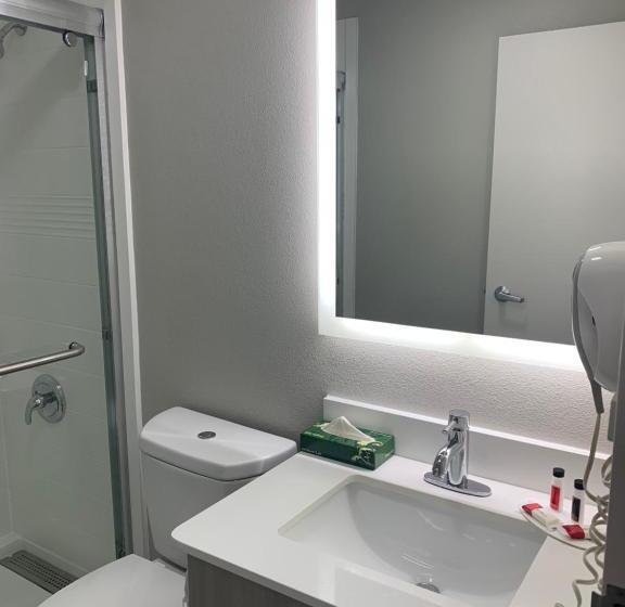 سوییت, Microtel Inn By Wyndham Charlotte Airport