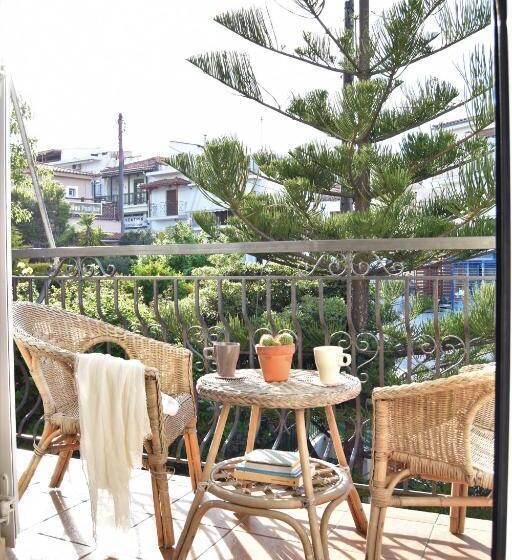 带花园景观的标准三人间, Albertos House