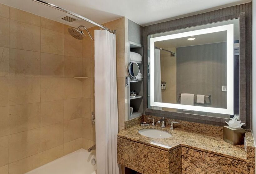 Люкс Кровать Кинг, Omni New Haven Hotel At Yale