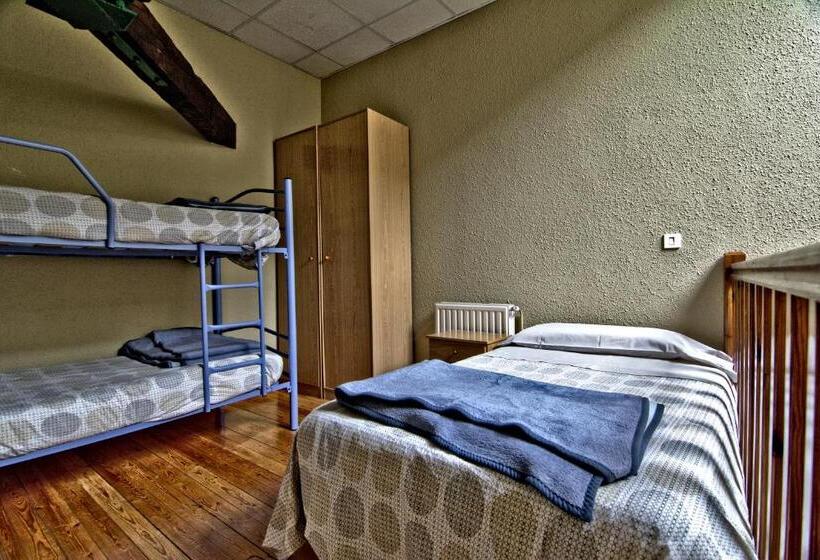 Семейный Номер, Albergue Juvenil De Bustiello