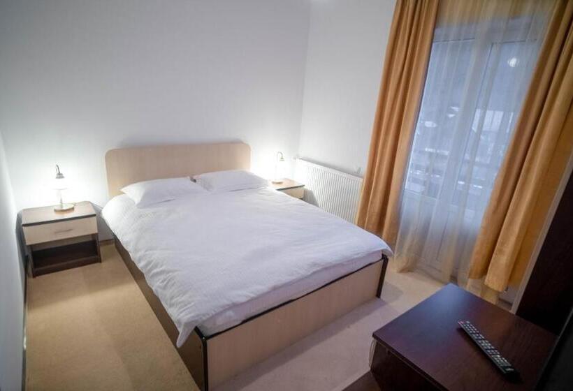 اتاق استاندارد با چشم‌انداز, Chalet 173