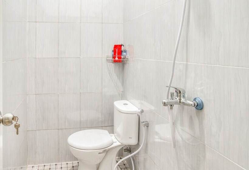 Номер Стандарт, Reddoorz Near Taman Mini Jakarta