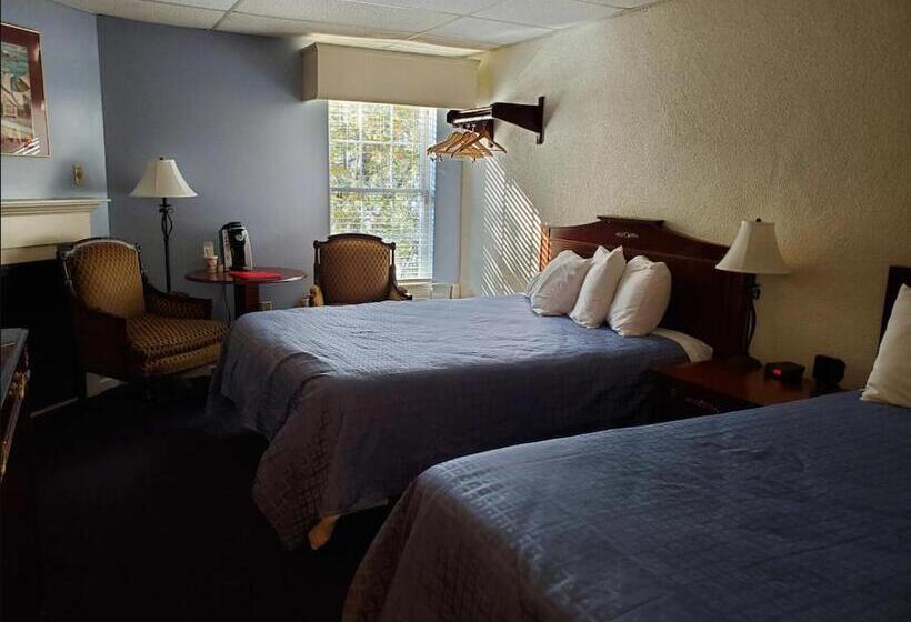 Номер Стандарт 2 Двуспальные Кровати, Fireside Inn And Suites Bangor