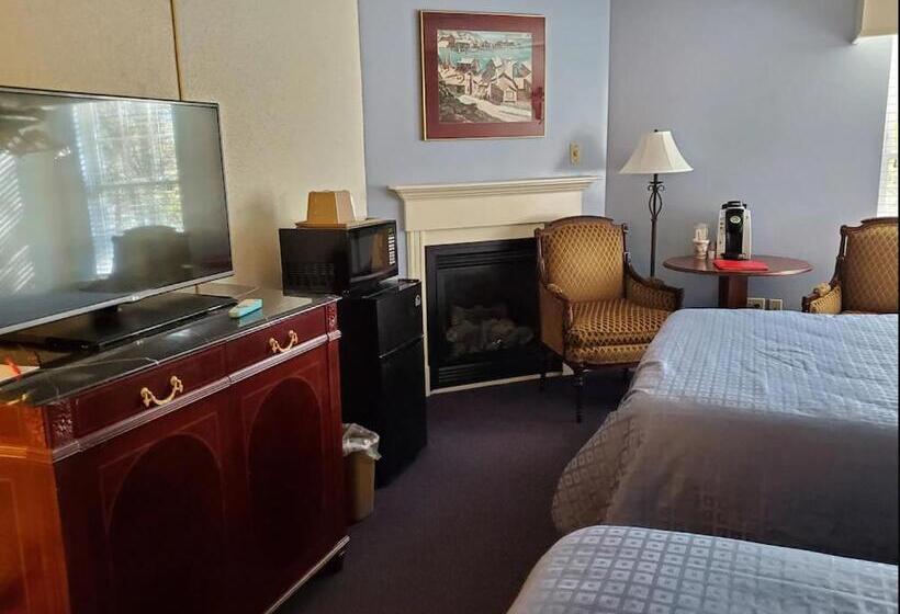 اتاق استاندارد با 2 تخت دوبل, Fireside Inn And Suites Bangor