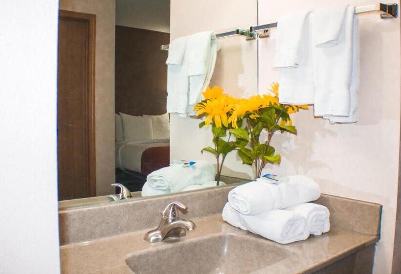 Family Suite, Victorian Inn & Suites York