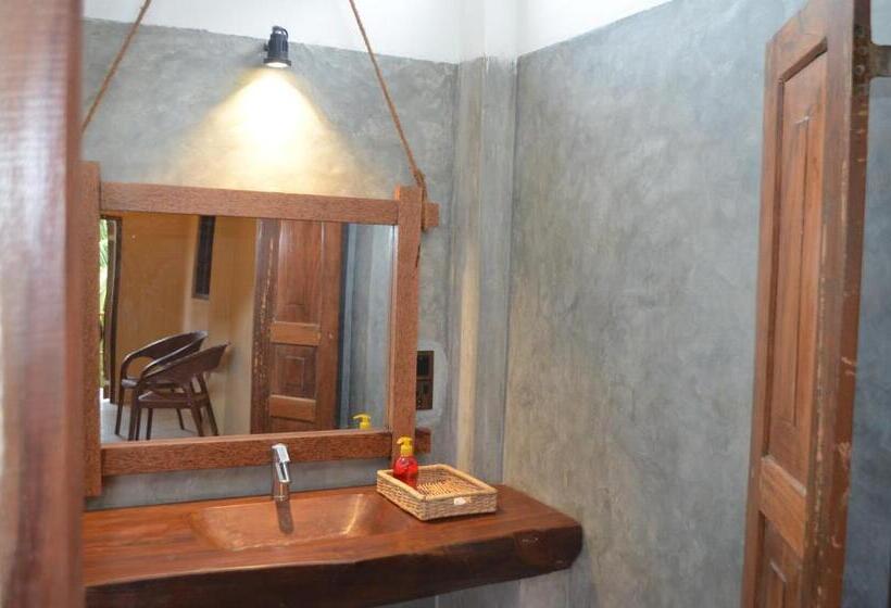 اتاق استاندارد با تراس, Agro Village Resort , Kalpitiya