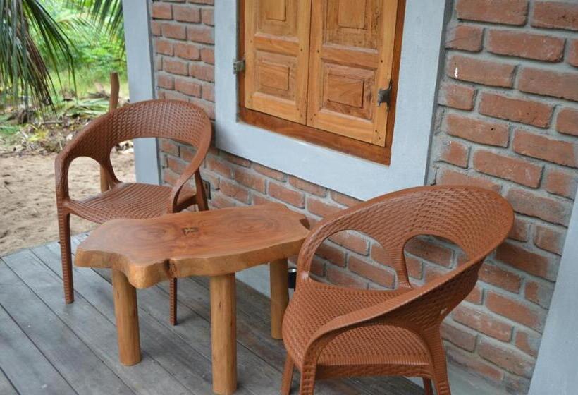 ویلای استاندارد با چشم‌انداز باغ, Agro Village Resort , Kalpitiya