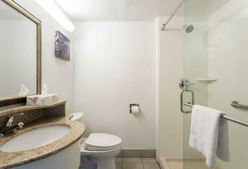 سوییت, Ramada By Wyndham Virginia Beach