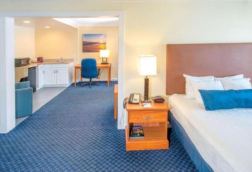استودیوی استاندارد, Ramada By Wyndham Virginia Beach
