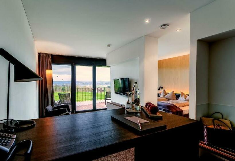 Полулюкс, Small Luxury Hotel Wellnesshotel Golfpanorama