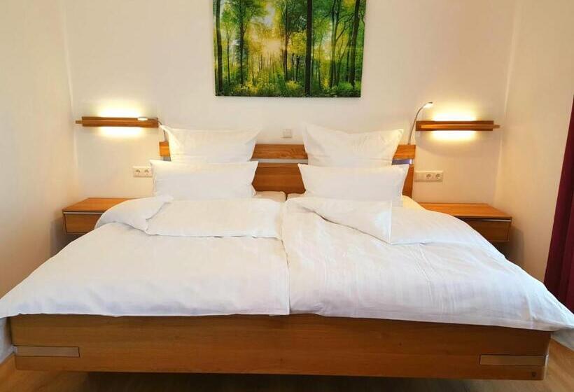 Номер Deluxe Кровать Кинг, Gästehaus Staudenschloss