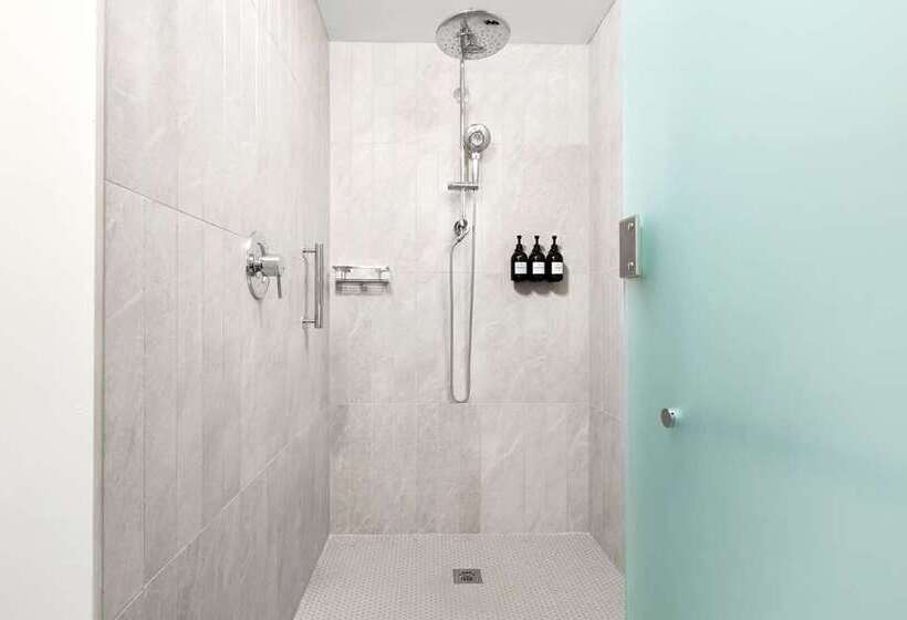 Стандартный Номер Кровать Кинг, Champlain Burlington, Curio Collection By Hilton