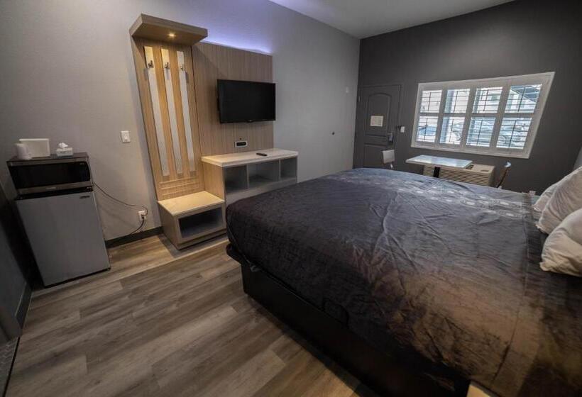 Стандартный Номер Кровать Кинг, Travelodge By Wyndham Whittier