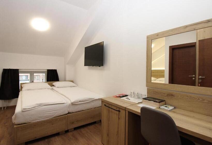 اتاق استاندارد چهار تخته, Vila Alexandra