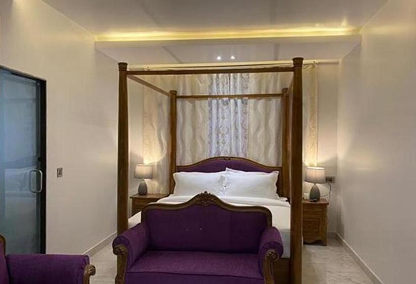 سوییت, Fabhotel Prime The Daffodils