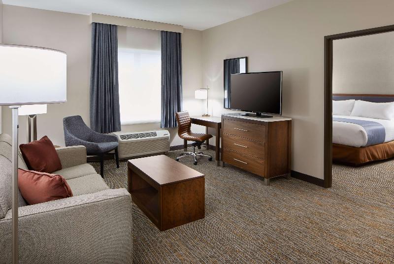 스위트 킹사이즈 침대, Wingate By Wyndham Hurricane Wv