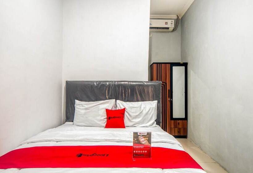 Номер Стандарт, Reddoorz Near Graha Cijantung Mall