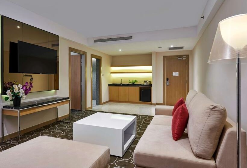 سوییت جونیور, Wyndham Acmar Klang