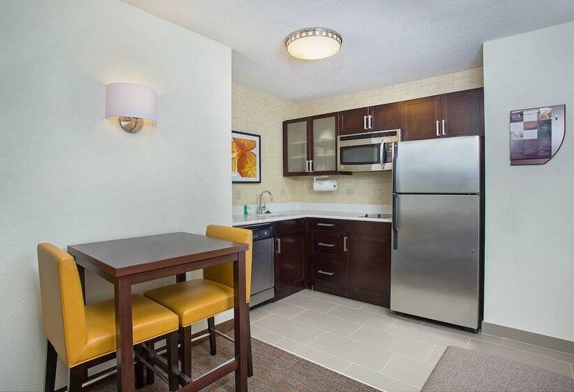 Mozgáskorlátozott Suite, Residence Inn Knoxville Cedar Bluff