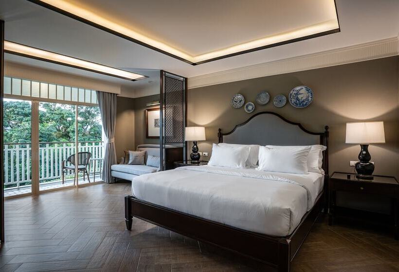 اتاق لوکس با چشم‌انداز استخر, Marina Gallery Resort Kacha Kalim Bay   Sha Plus