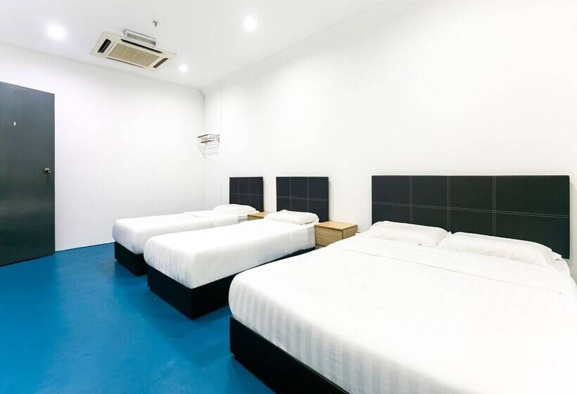 Quarto Familiar, Spot On 89726 Capsule Inn