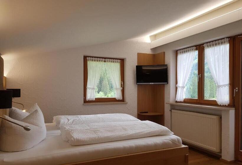 Апартаменты 1 Спальня с Балконом, Landhaus Almrausch
