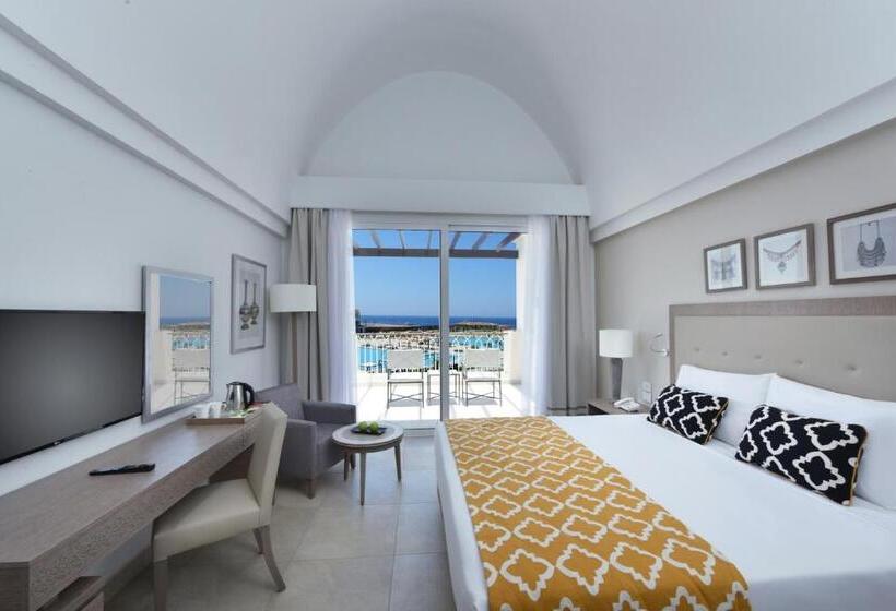 اتاق سوپریور با چشم‌انداز جانبی دریا, Steigenberger Resort Alaya Marsa Alam   Red Sea   Adults Friendly 16 Years Plus