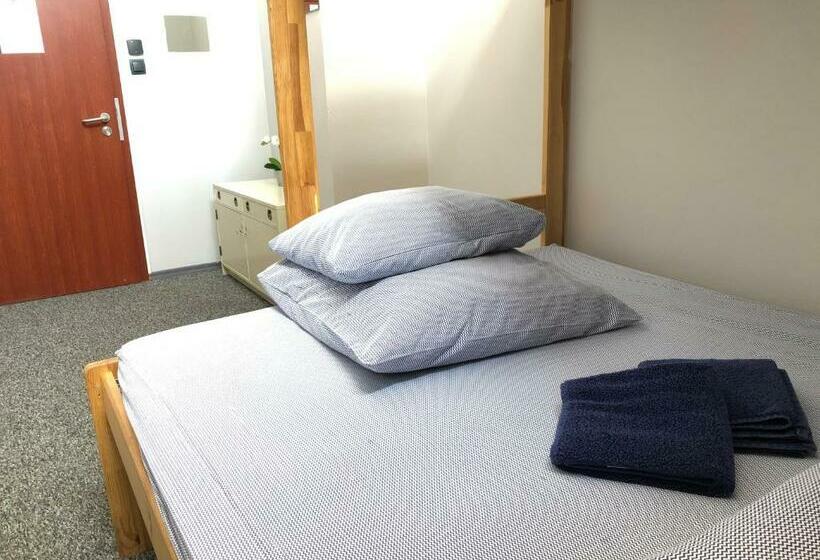اتاق استاندارد, Go Hostel Rewolucji