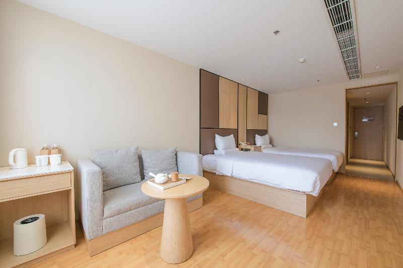 Номер Премиум, Boeira Garden Hotel Porto Gaia, Curio Collection By Hilton