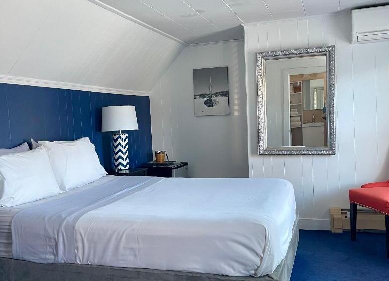 Номер Стандарт, Somerset House Inn
