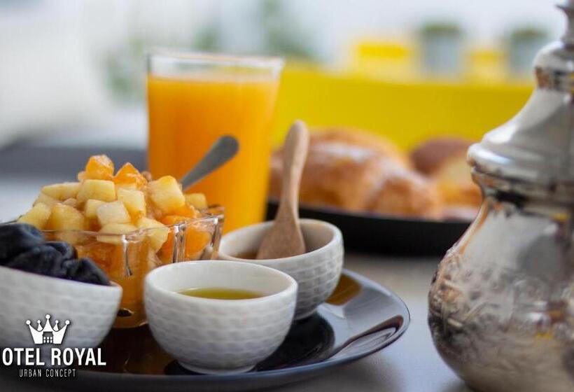 اتاق استاندارد سه نفره, Hôtel Royal Urban Concept