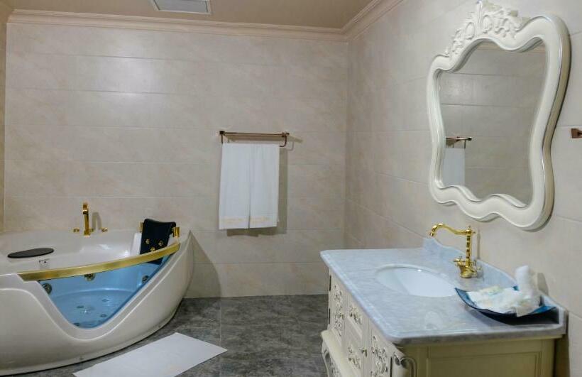 Люкс Повышенной Комфортности, Golden Bay Belize