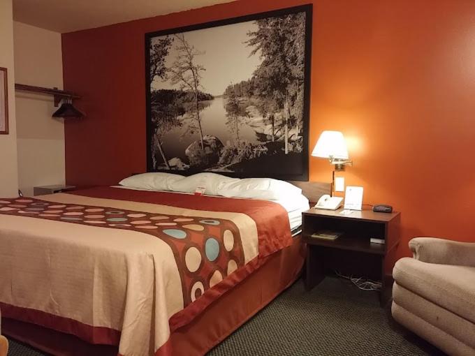 스탠다드 룸, Iron Mountain Inn & Suites