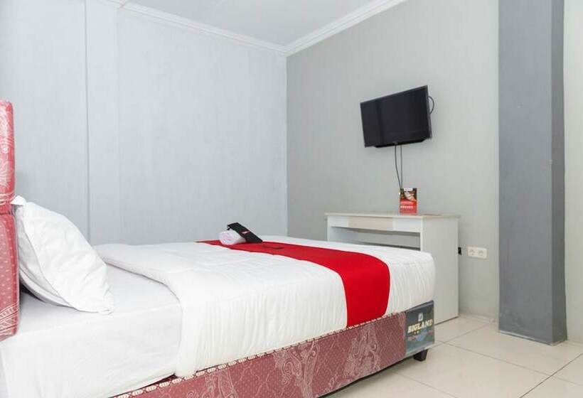 Номер Economy, Reddoorz Plus Near Transmart Kairagi Dua Manado