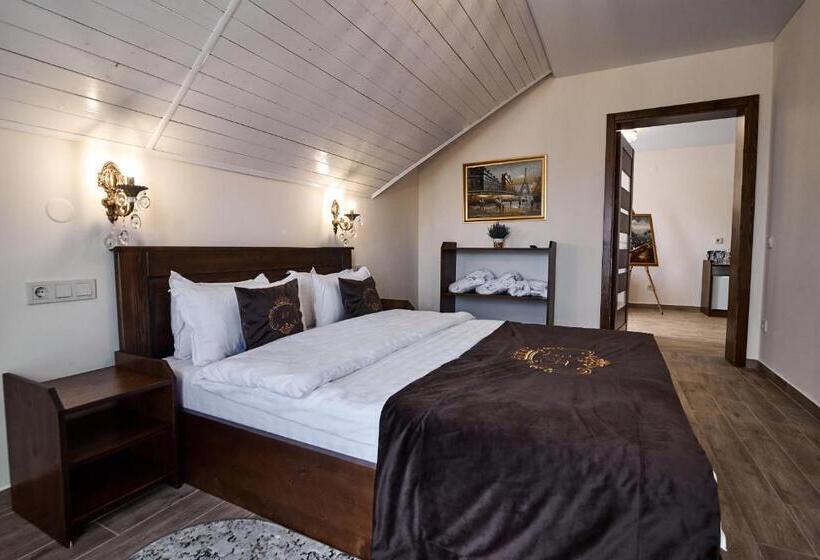 Superior suite mountain view, Villa Livorno
